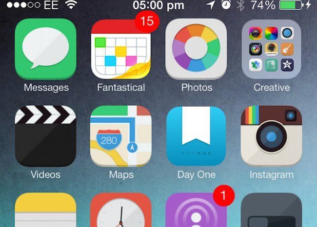 iOS 8.0.2 en un iPhone 5S en vídeo